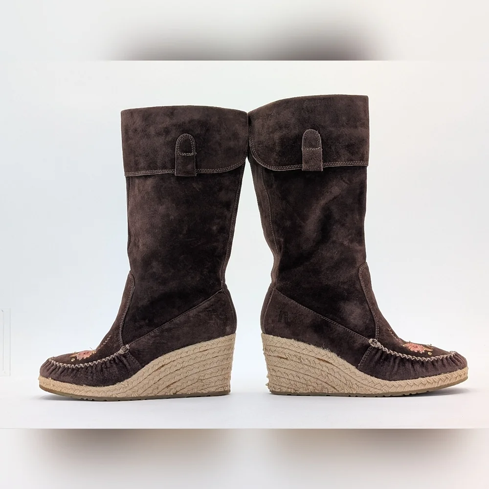 NWOT Report Ataani Size 8.5 Brown Suede Floral Embroidered Wedge Boots Mock Toe